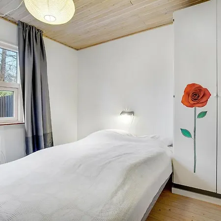 Nyaraló Four-bedroom In *