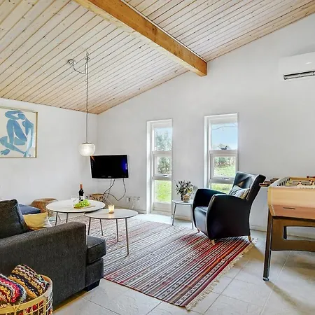 Four-bedroom In Nyaraló Gedser